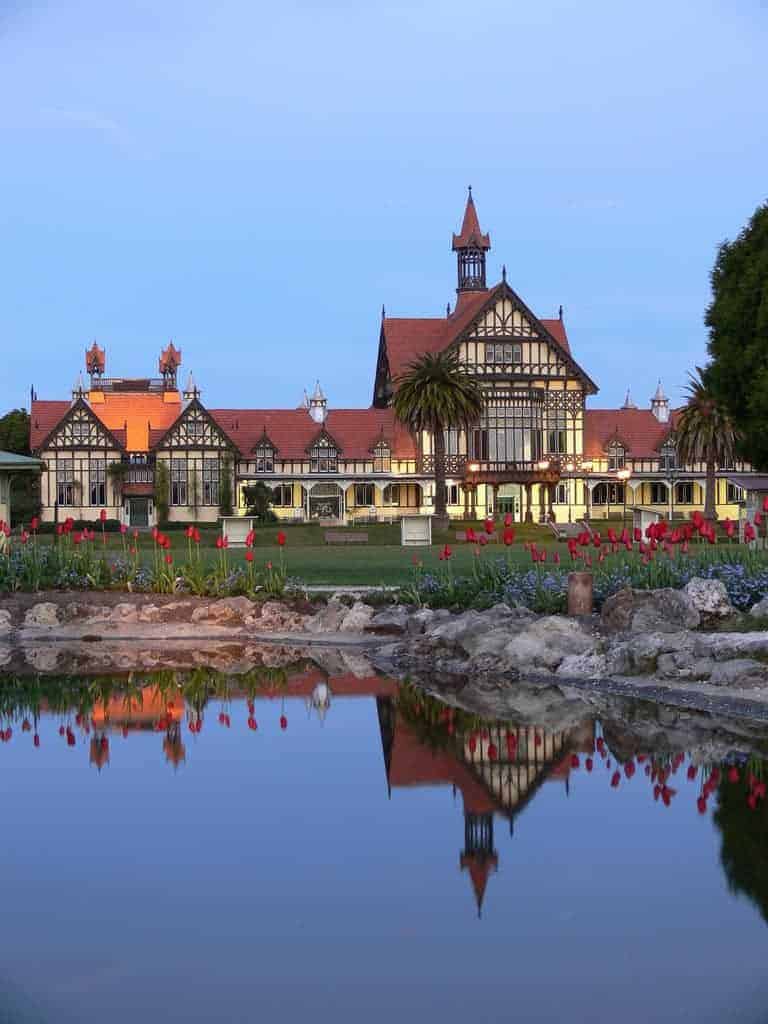 Tauranga – Rotorua Highlights Tour with Tree Top Walk