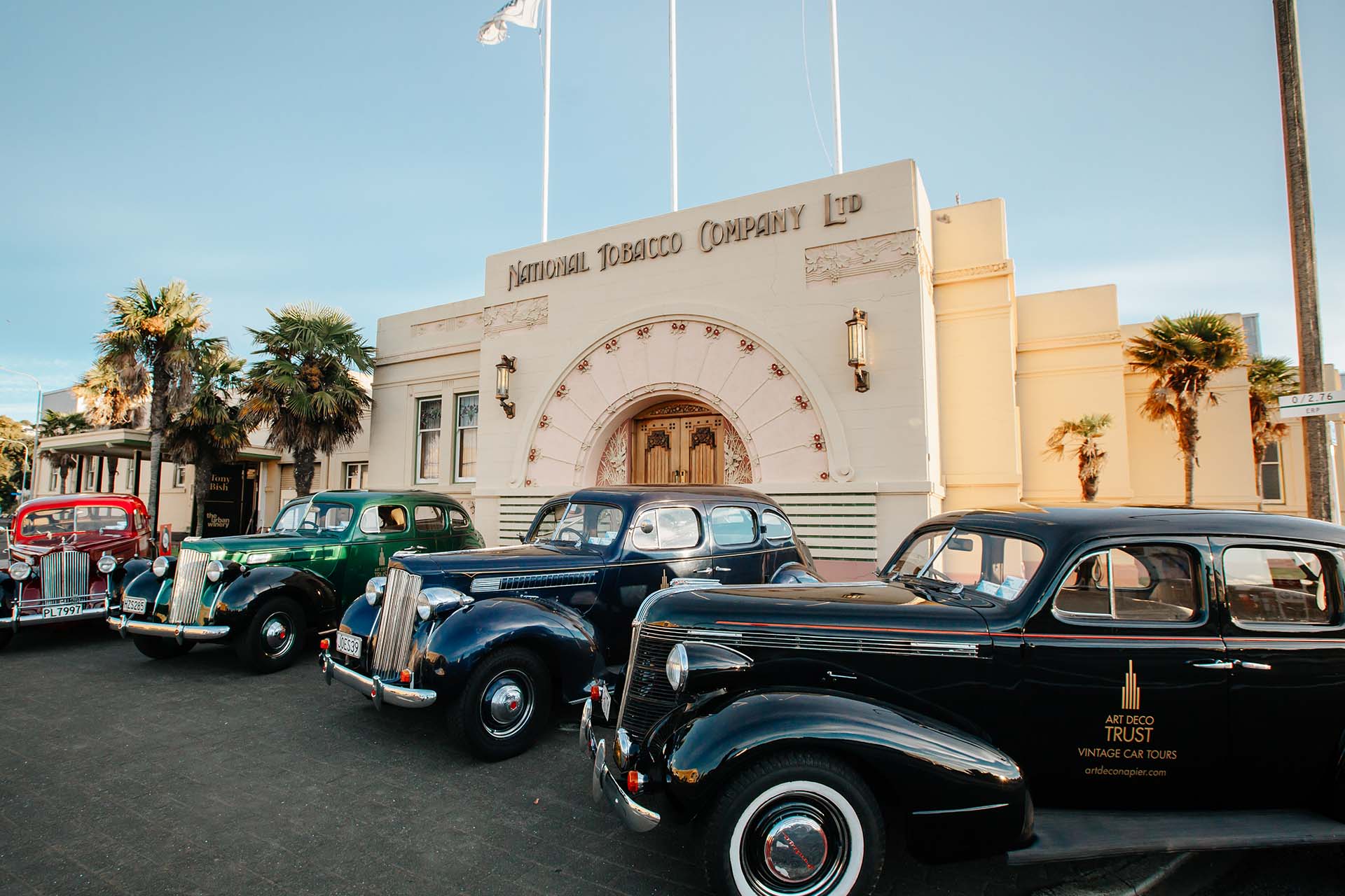 Napier – City and wine tour