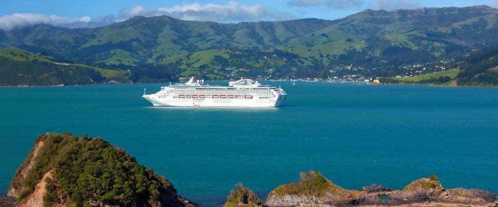 Akaroa – Banks Peninsula & Giants House Local Tour