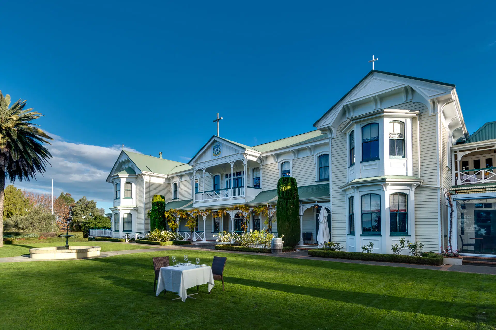 Napier – City and wine tour