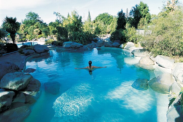 Hanmer Springs Day Tour with Hot Pools & Lunch