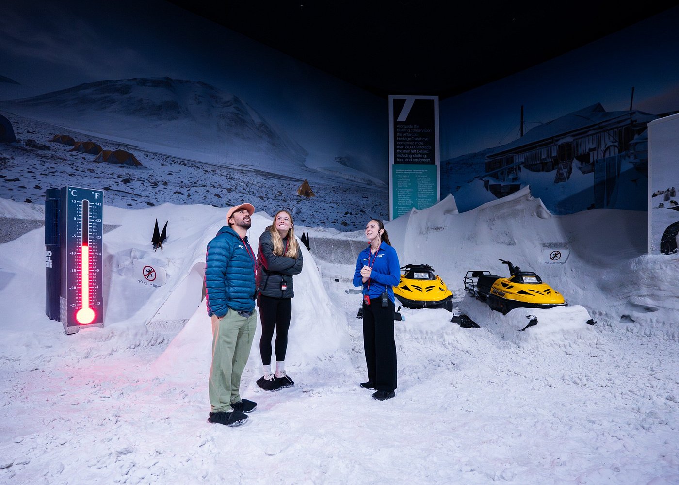 Christchurch City Sightseeing Tour with International Antarctic Centre