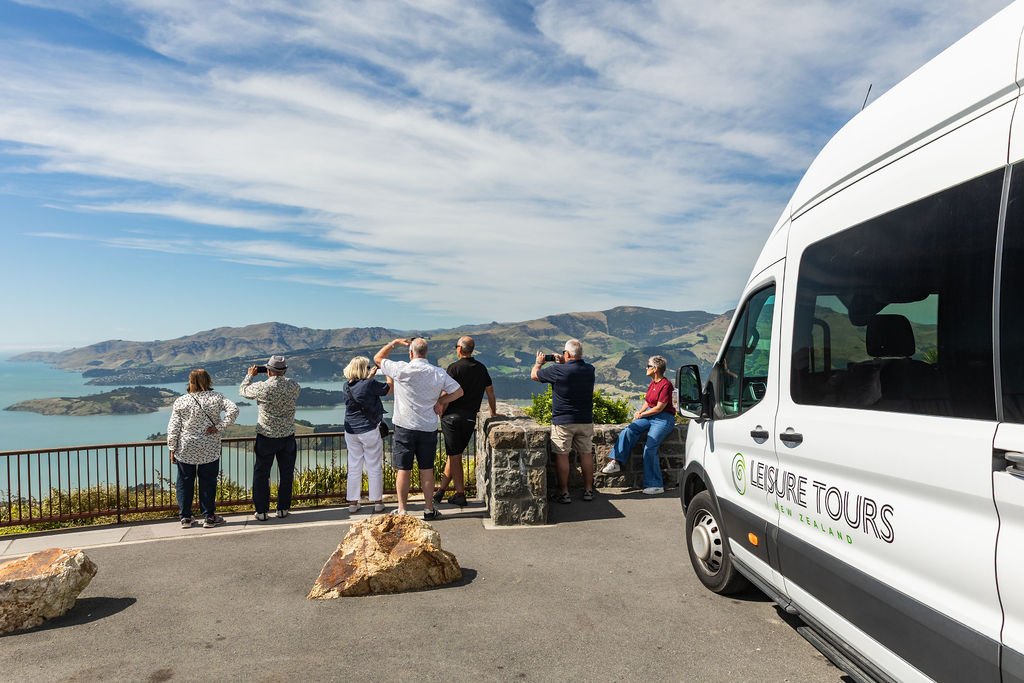 Akaroa Day Tour with Nature Cruise